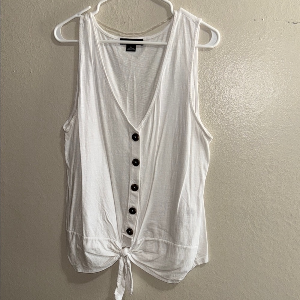 Sanctuary XL White Button-Down Tie-Front Tank Top